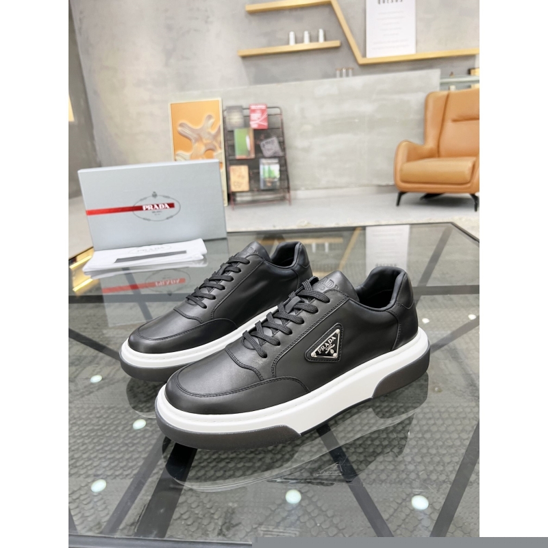 Pra*a casual shoes